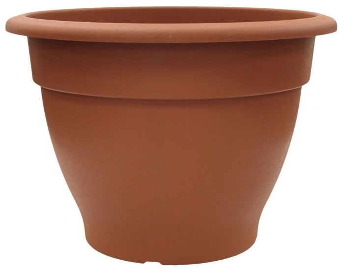 Big plastic plant pots